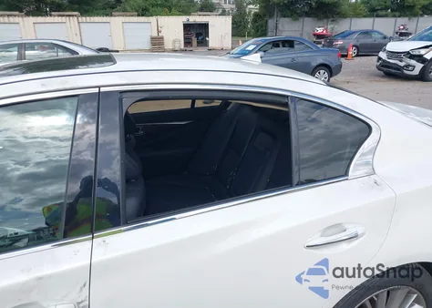 2018 Infiniti Q50 2.0T Luxe z USA, uszkodzony, nr VIN JN1CV7AR3JM280160